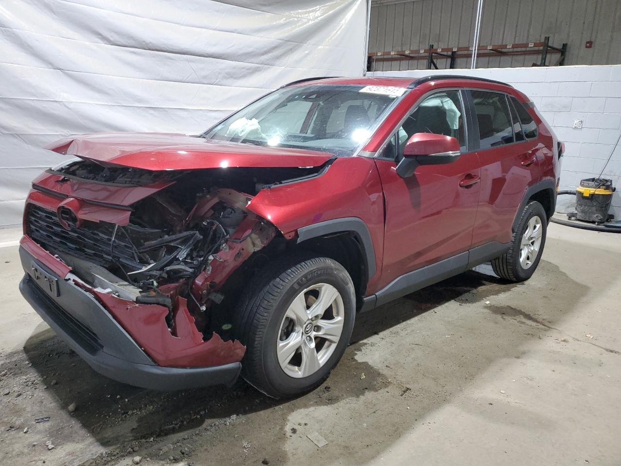 Toyota RAV4 Xle Image 1