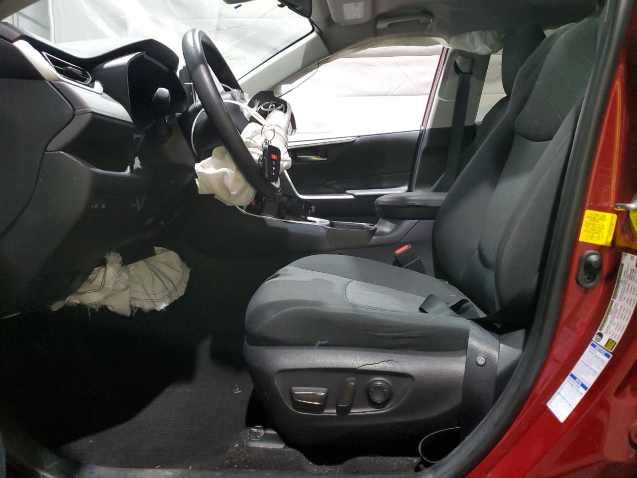 Toyota RAV4 Xle Image 2