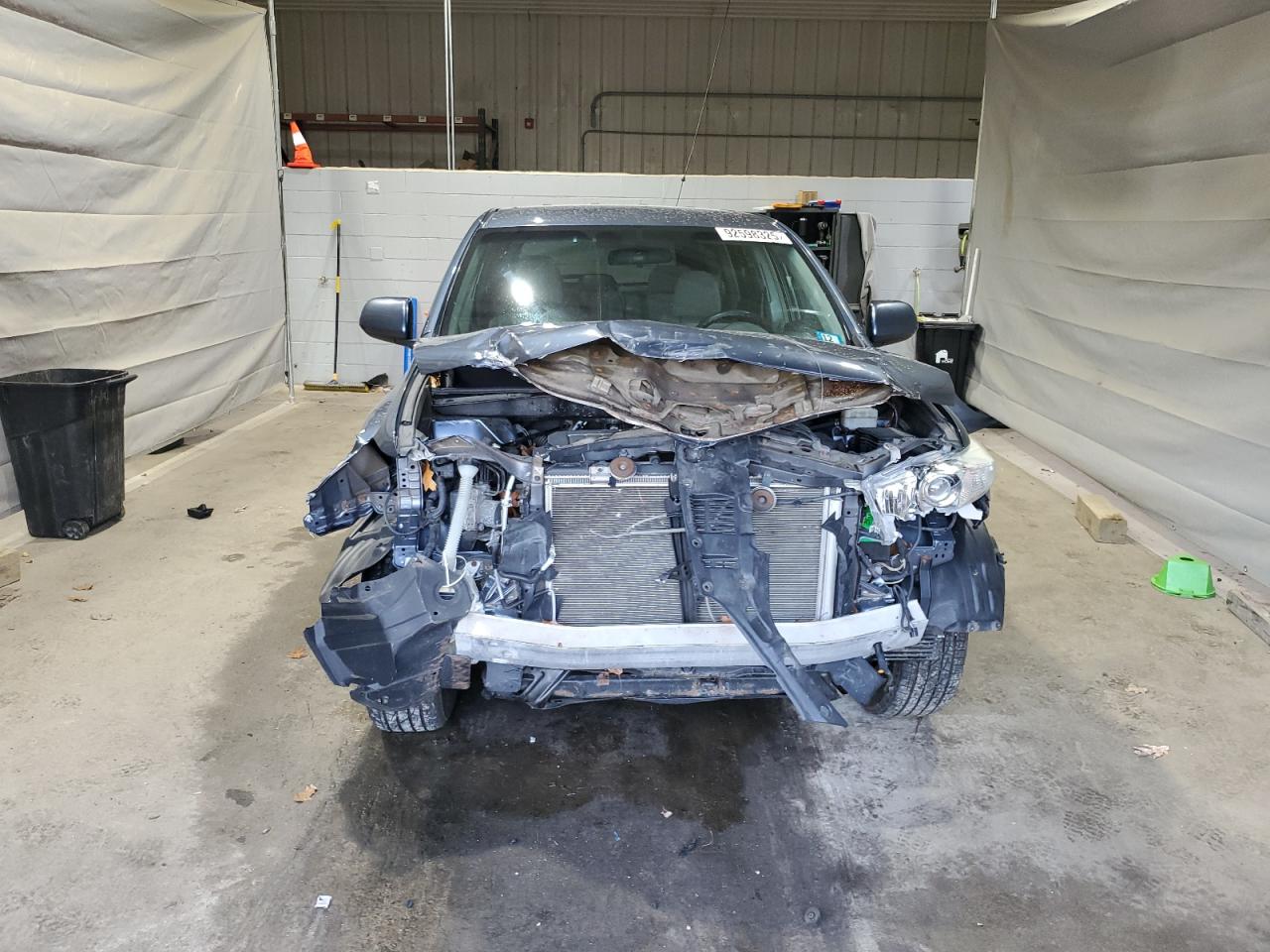 Toyota Highlander Base Image 2