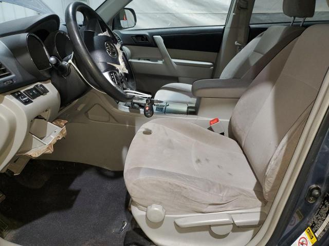 Toyota Highlander Base Image 13