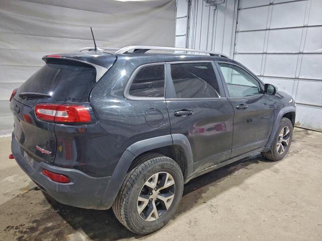 Jeep Cherokee Trailhawk Image 2