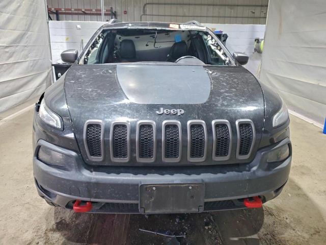 Jeep Cherokee Trailhawk Image 9