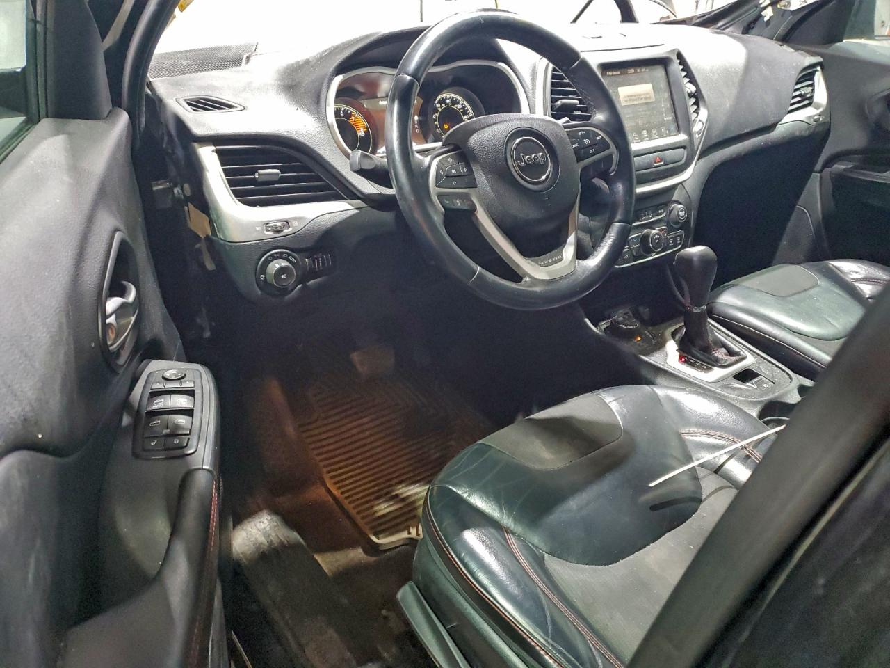 Jeep Cherokee Trailhawk Image 6