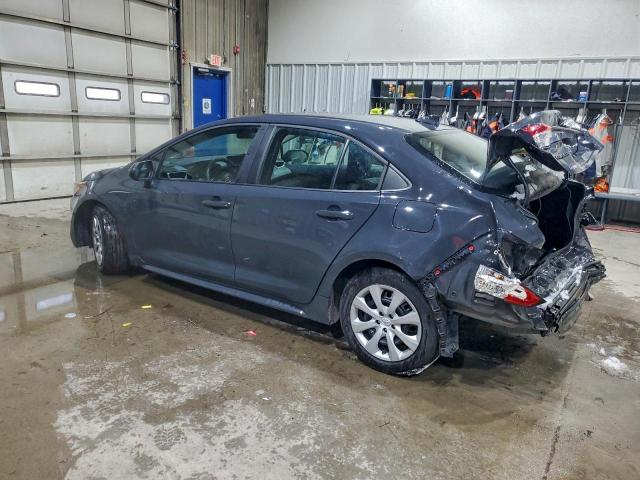 Toyota Corolla Le Image 9