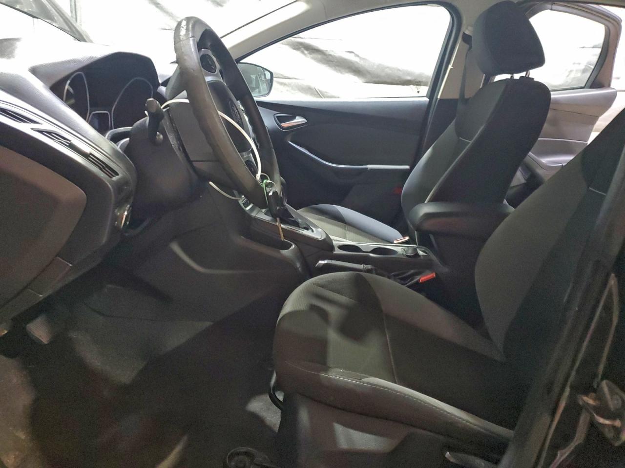 Ford Focus Se Image 11