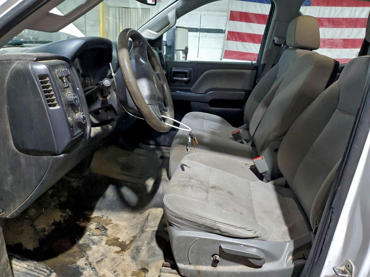 Chevrolet Silverado K2500 Heavy Duty Image 4