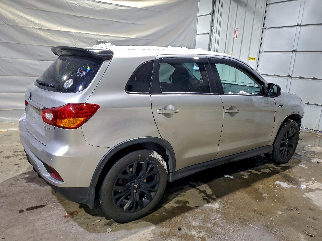 Mitsubishi Outlander Es Image 5