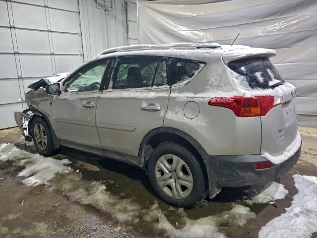 Toyota RAV4 Le Image 2