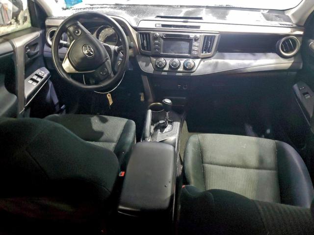 Toyota RAV4 Le Image 3