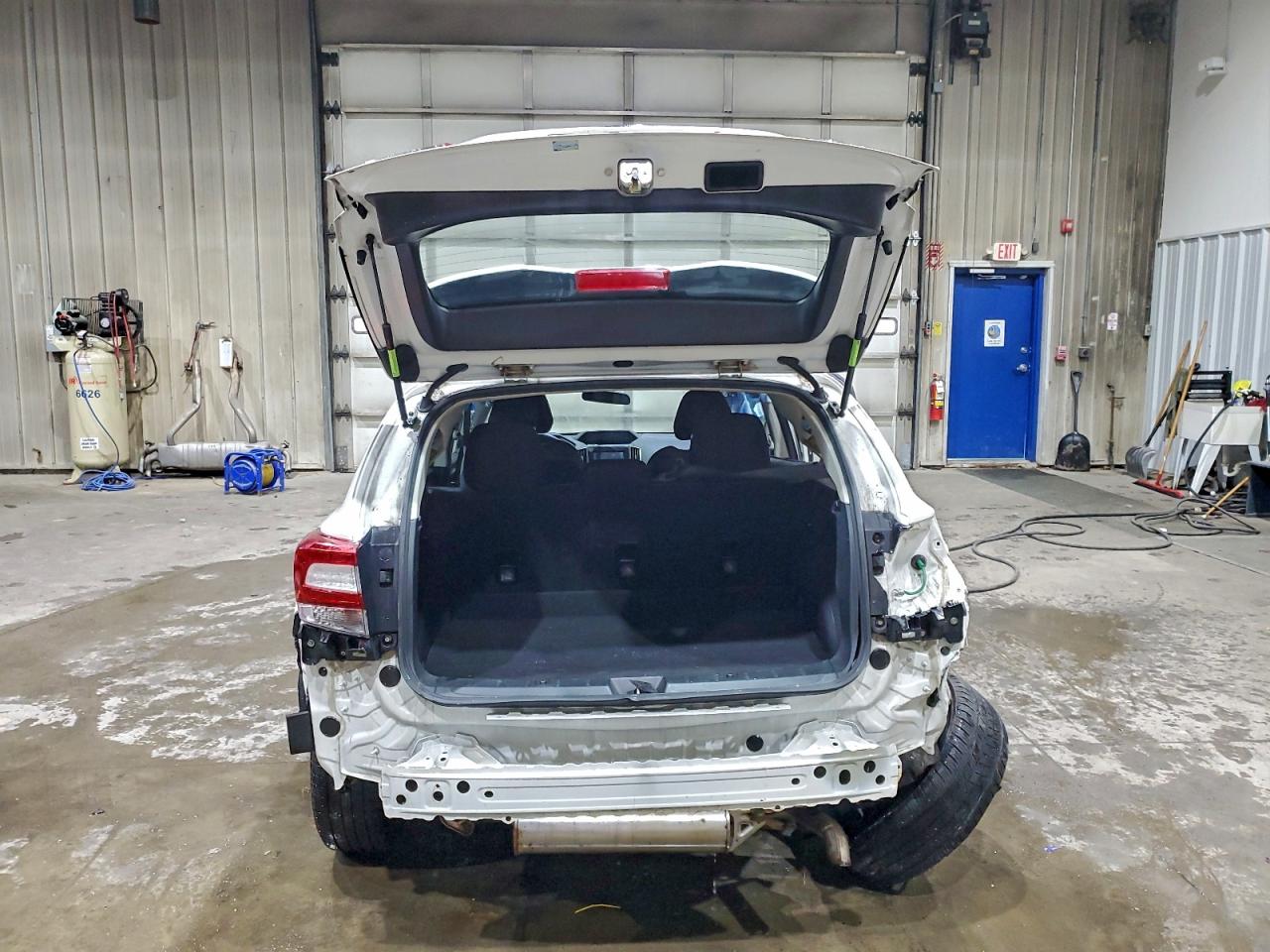 Subaru Impreza Image 2