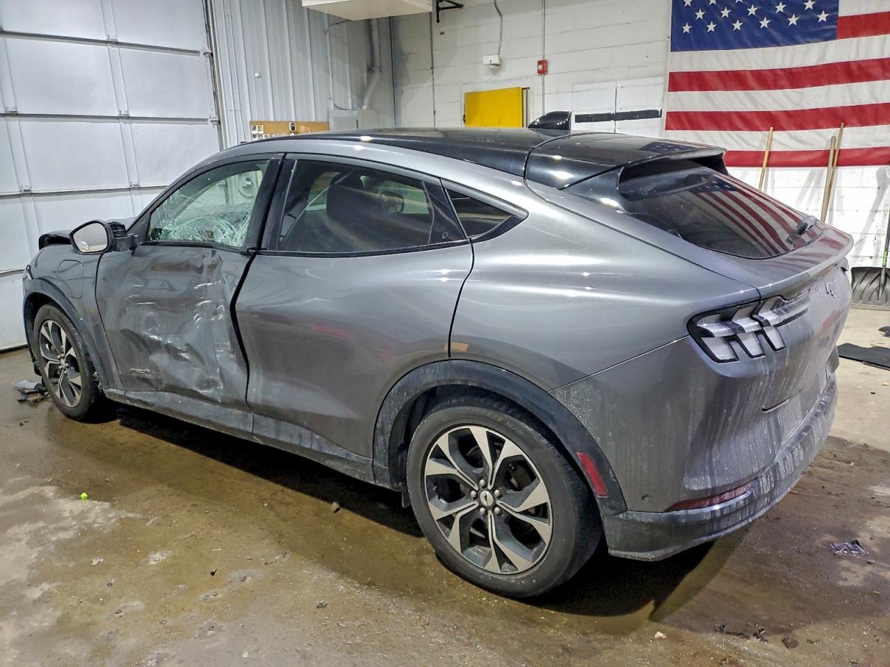 Ford Mustang Premium Image 2