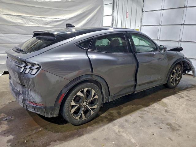 Ford Mustang Premium Image 3