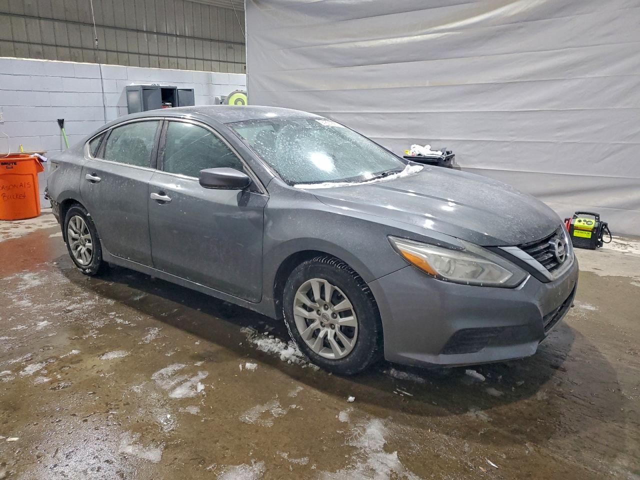 Nissan Altima 2.5 Image 3