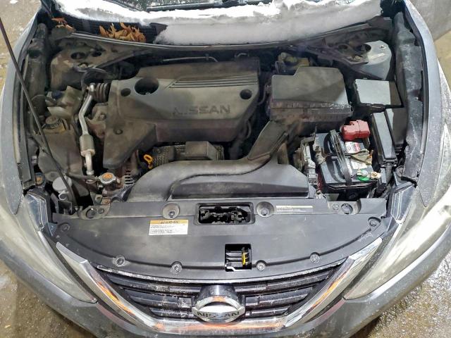 Nissan Altima 2.5 Image 11