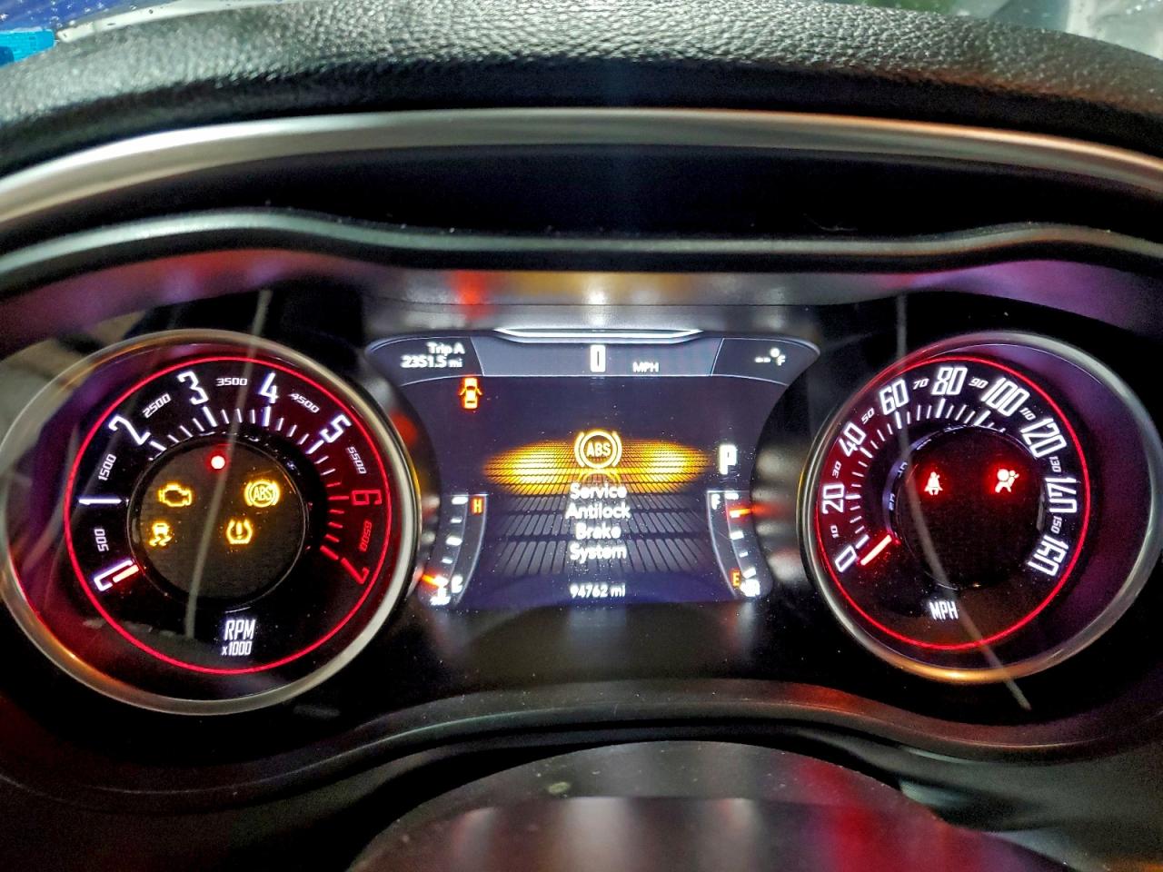 Dodge Challenger R/t Image 11