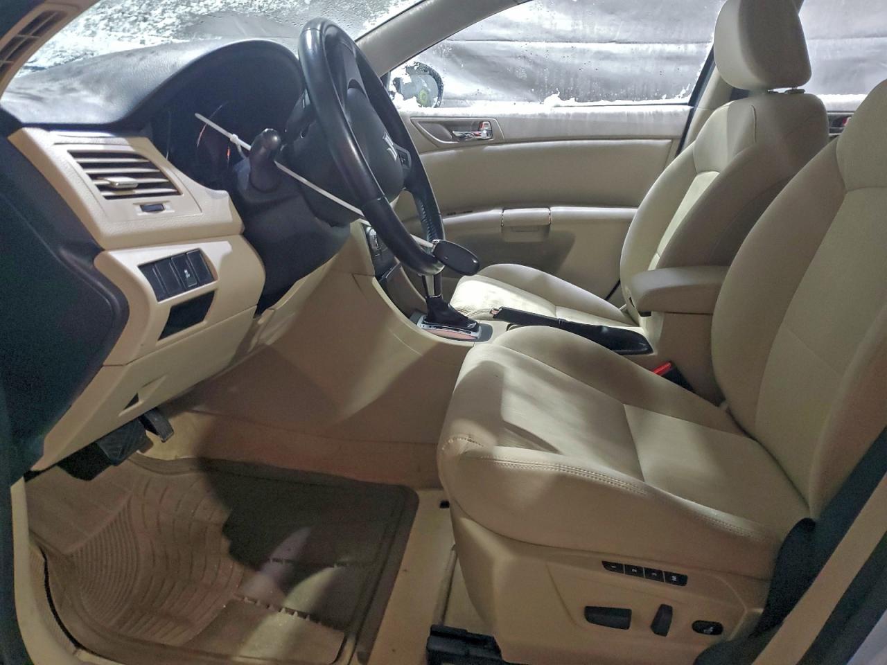 Suzuki Kizashi Se Image 8