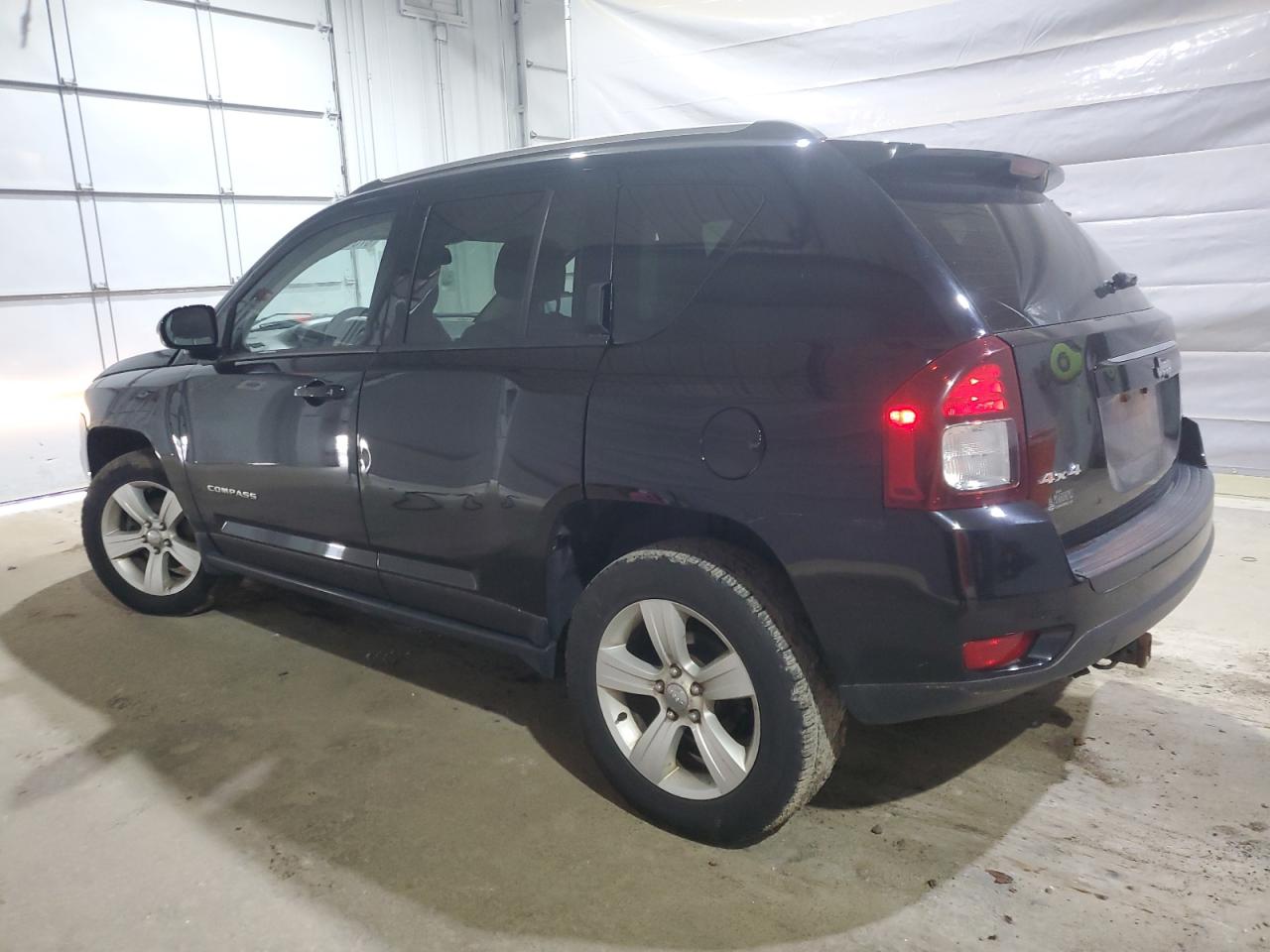 Jeep Compass Latitude Image 2