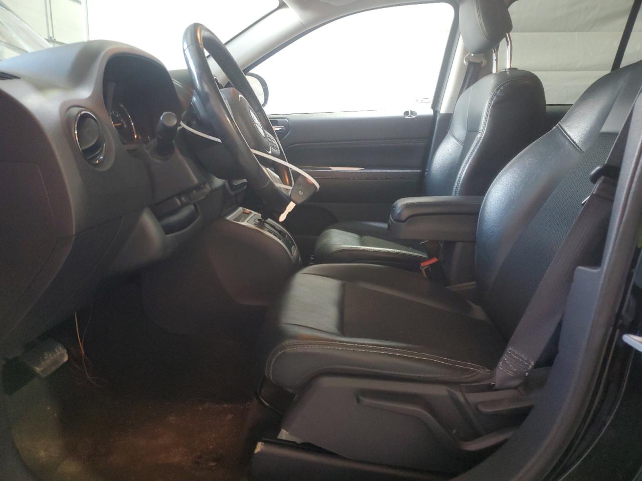 Jeep Compass Latitude Image 4