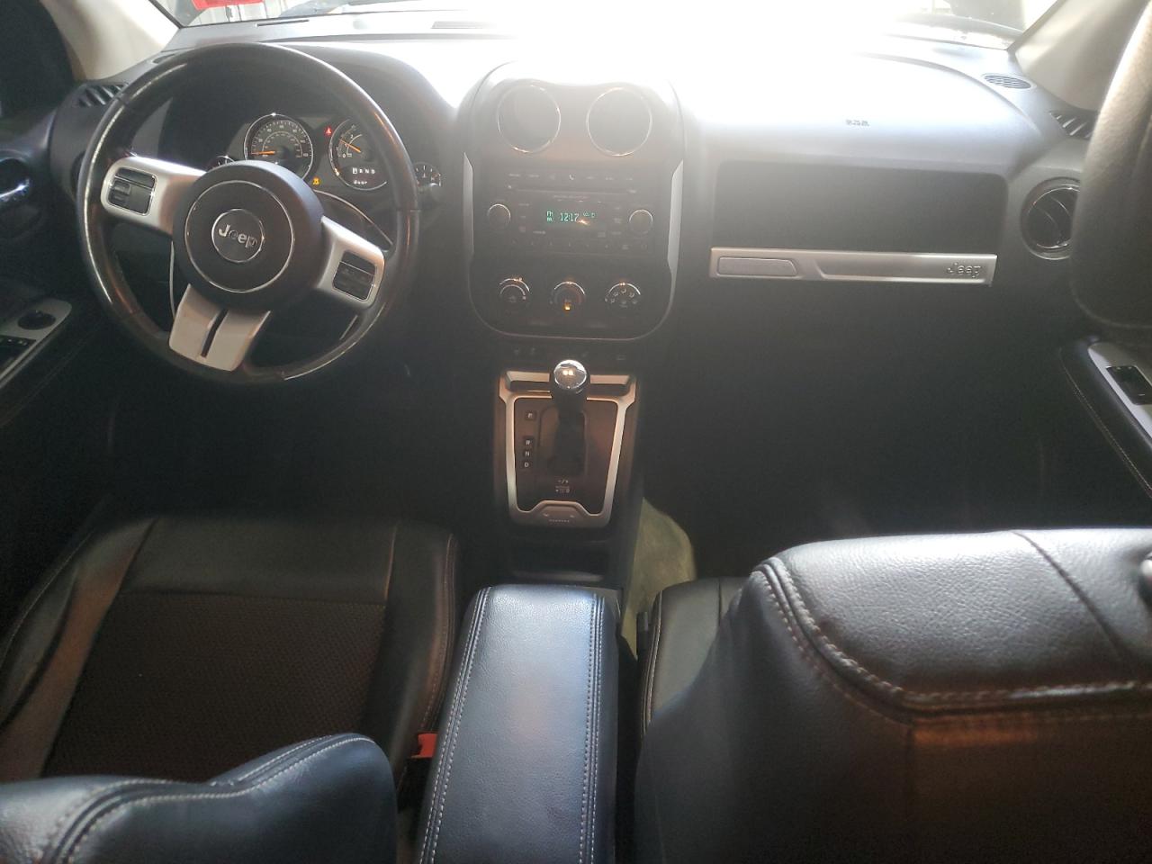 Jeep Compass Latitude Image 5