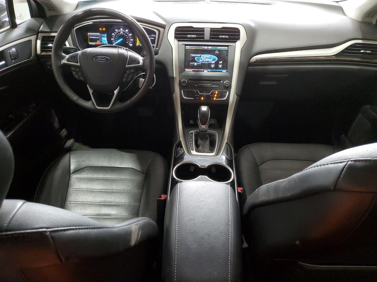 Ford Fusion Se Image 9