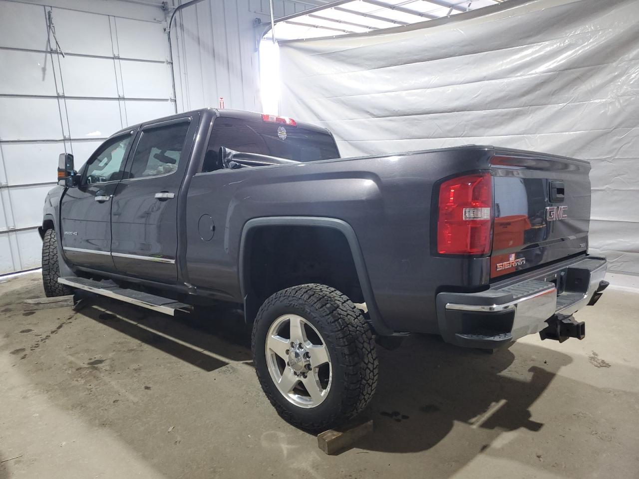 GMC Sierra K2500 Slt Image 2