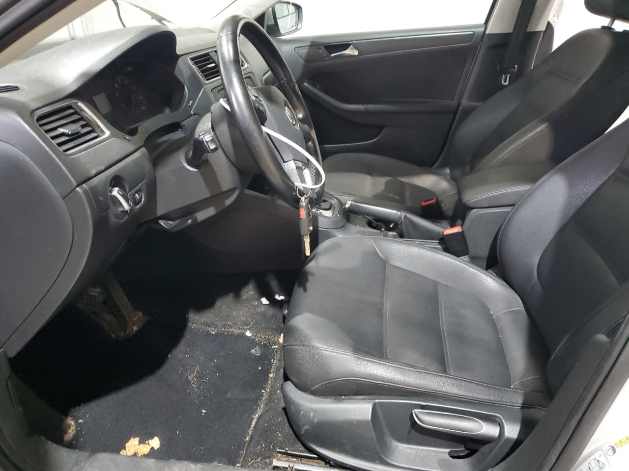 Volkswagen Jetta Se Image 10