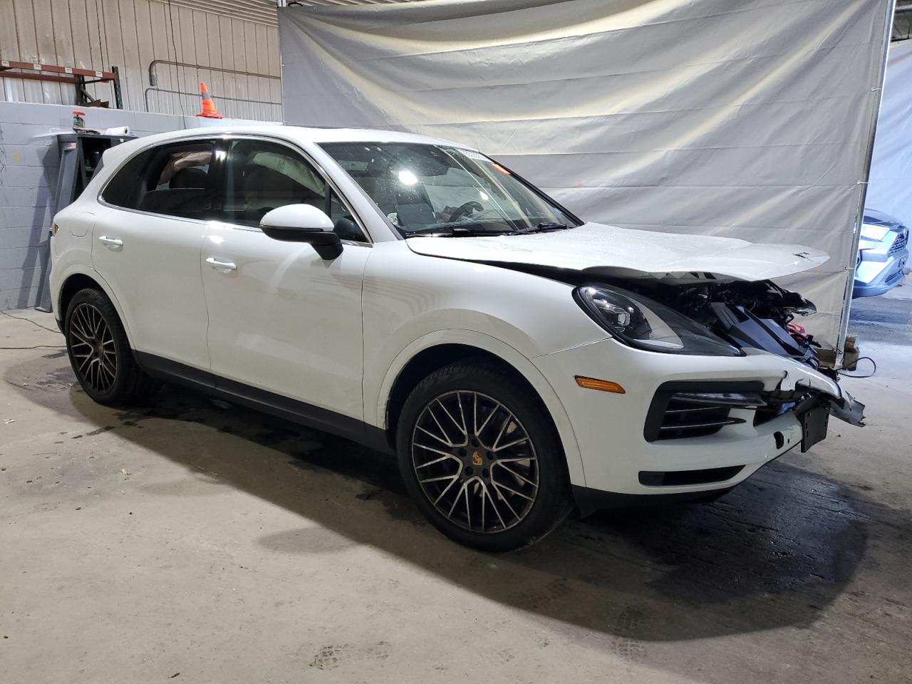 Porsche Cayenne Image 7