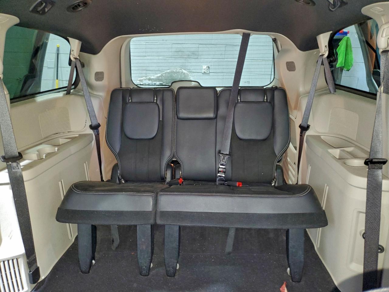 Dodge Caravan Sxt Image 14