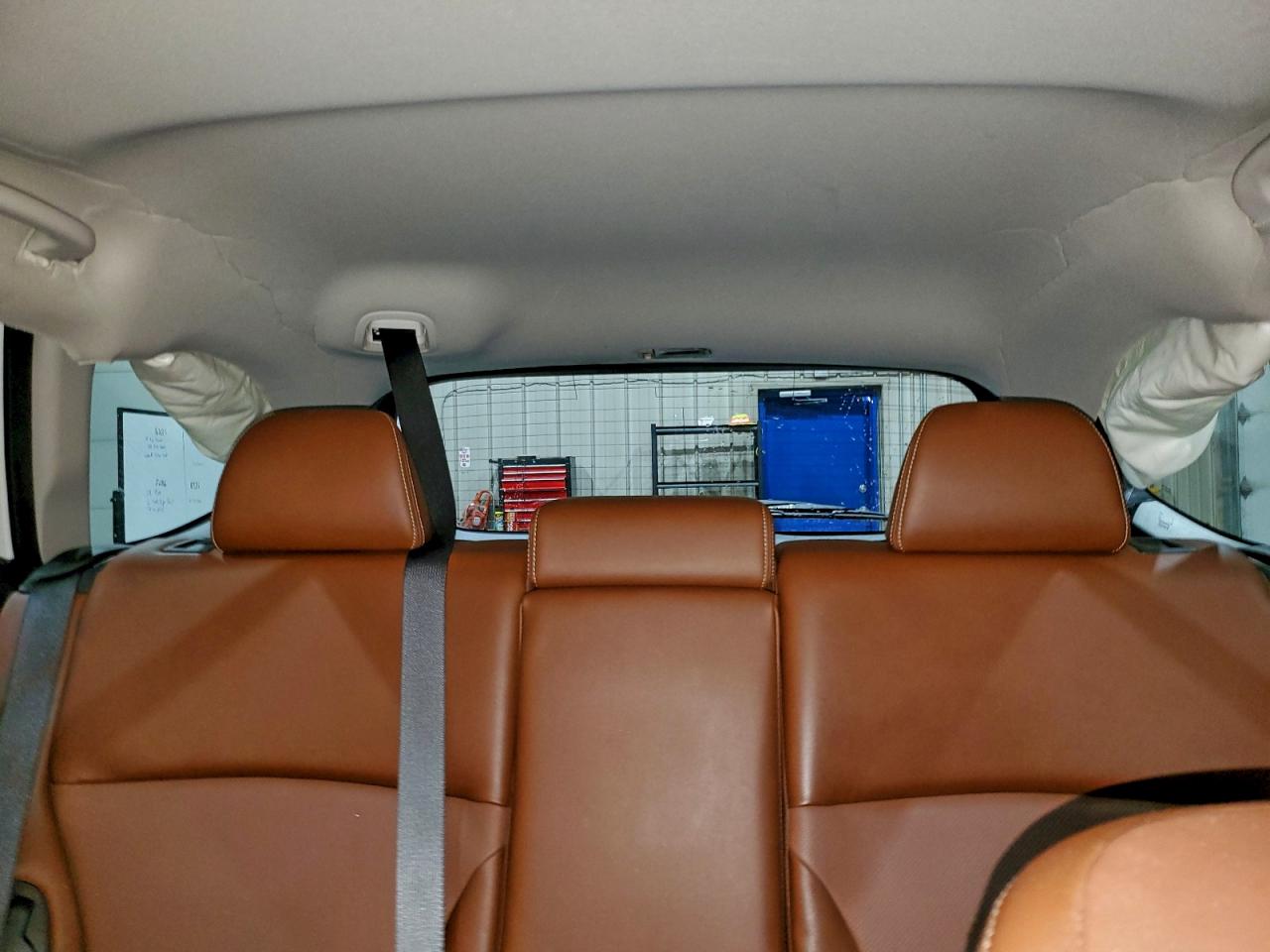 Subaru Outback Touring Image 9