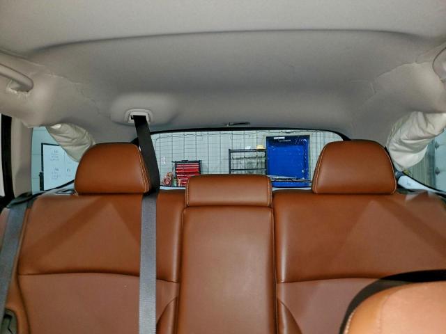 Subaru Outback Touring Image 9