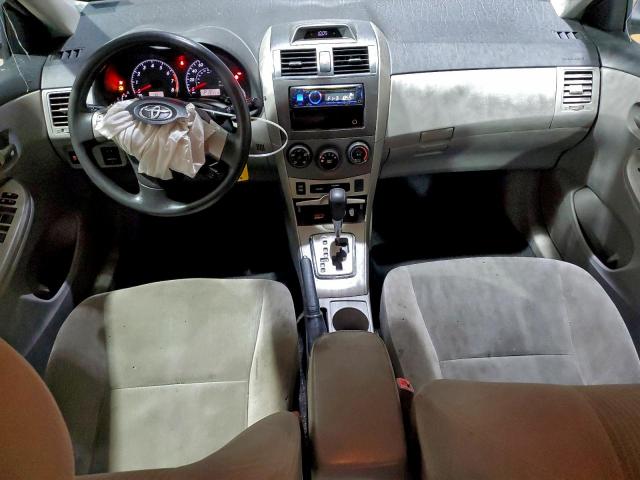 Toyota Corolla Base Image 13