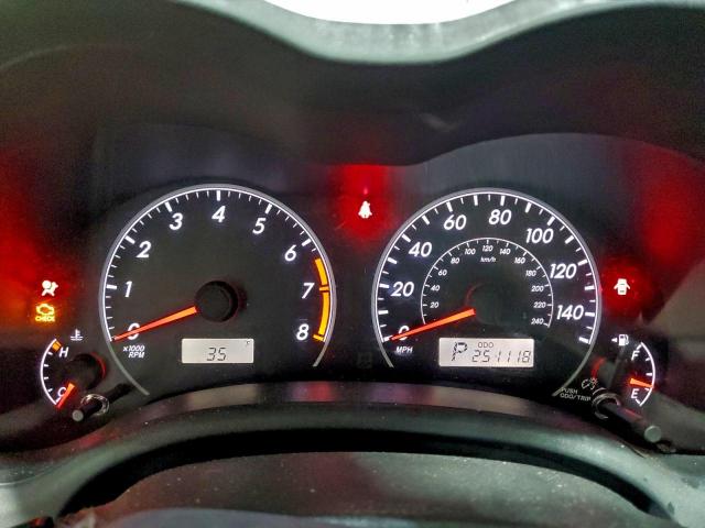 Toyota Corolla Base Image 11