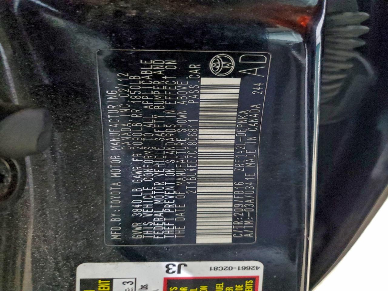 Toyota Corolla Base Image 9