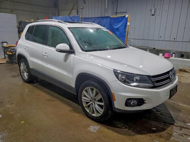 Volkswagen Tiguan S Image 11