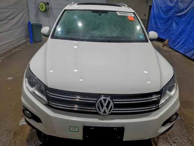Volkswagen Tiguan S Image 7