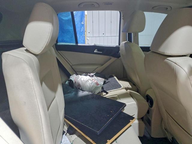 Volkswagen Tiguan S Image 13