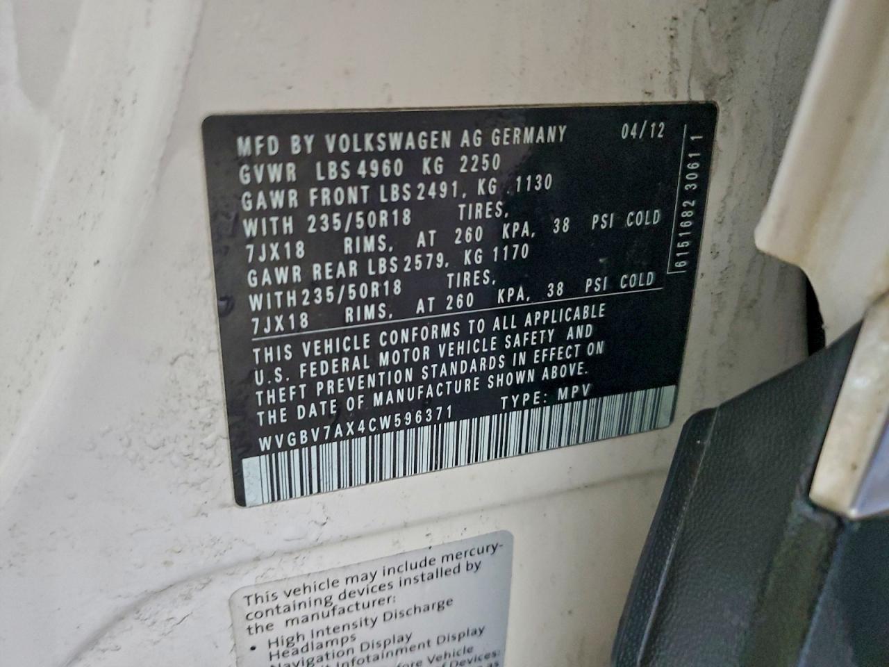 Volkswagen Tiguan S Image 12