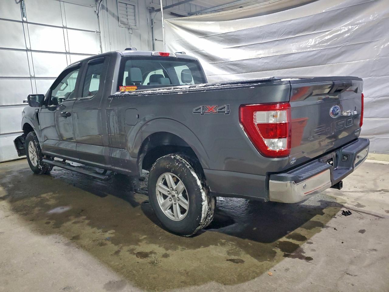 Ford F-150 Super Cab Image 2