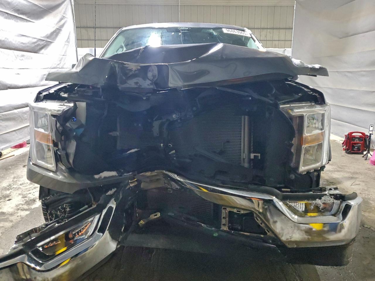 Ford F-150 Super Cab Image 12