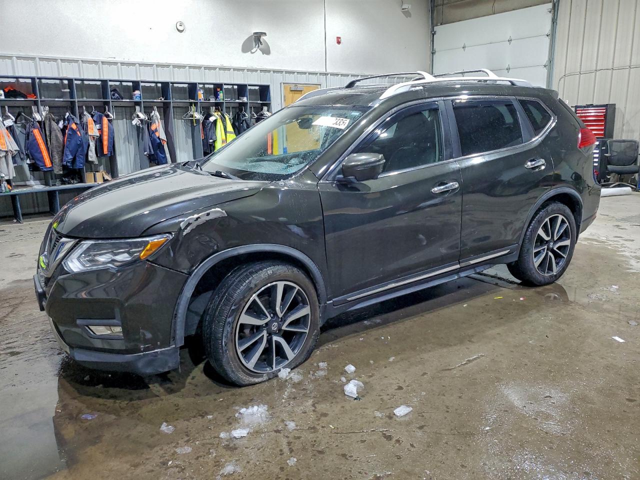 Nissan Rogue S Image 1