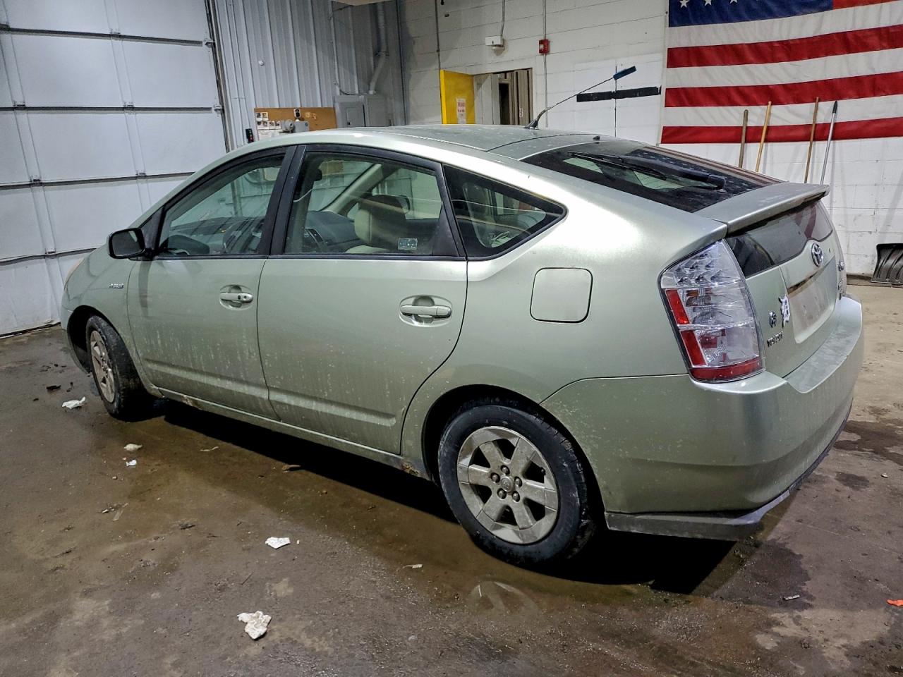 Toyota Prius Image 10