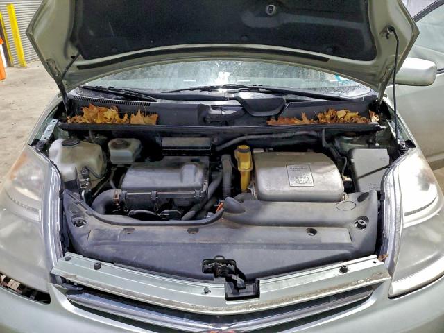 Toyota Prius Image 11