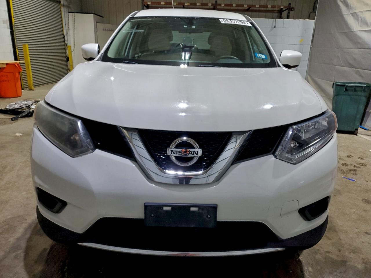 Nissan Rogue S Image 4