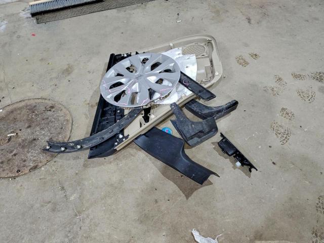 Nissan Rogue S Image 5