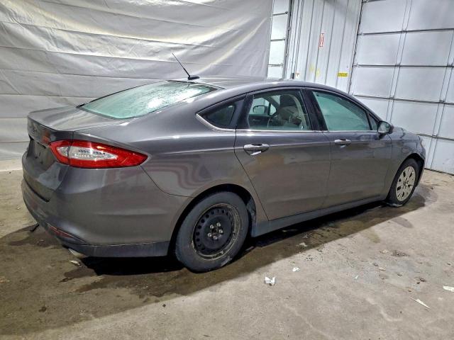 Ford Fusion S Image 4