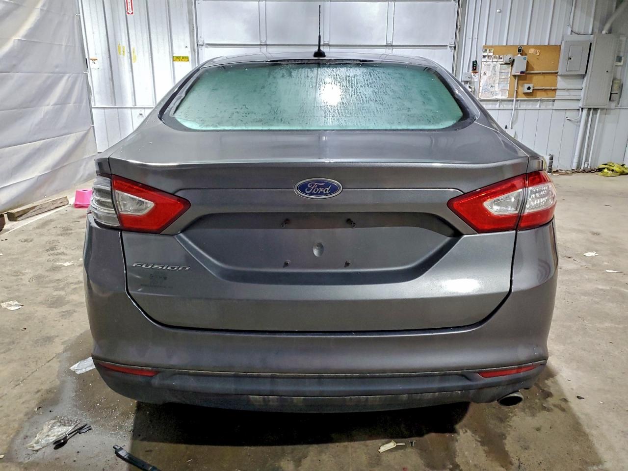 Ford Fusion S Image 7