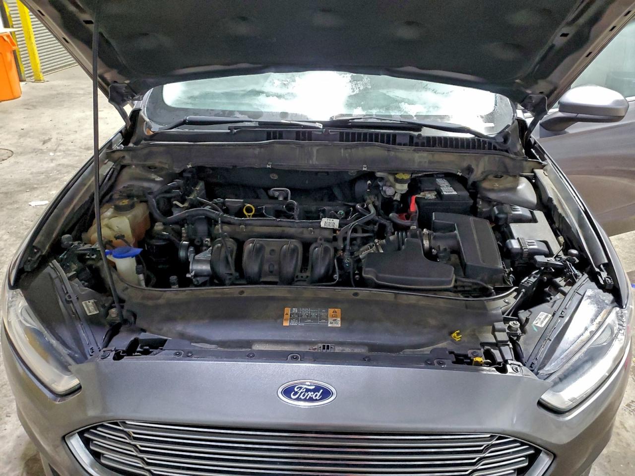 Ford Fusion S Image 9