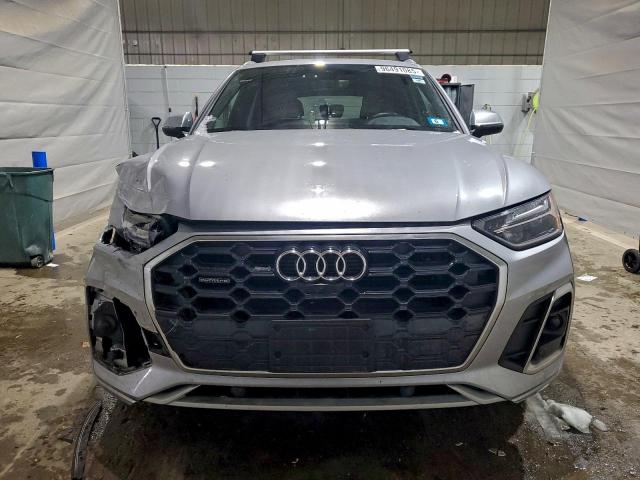 Audi Q5 Premium Plus 45 Image 9