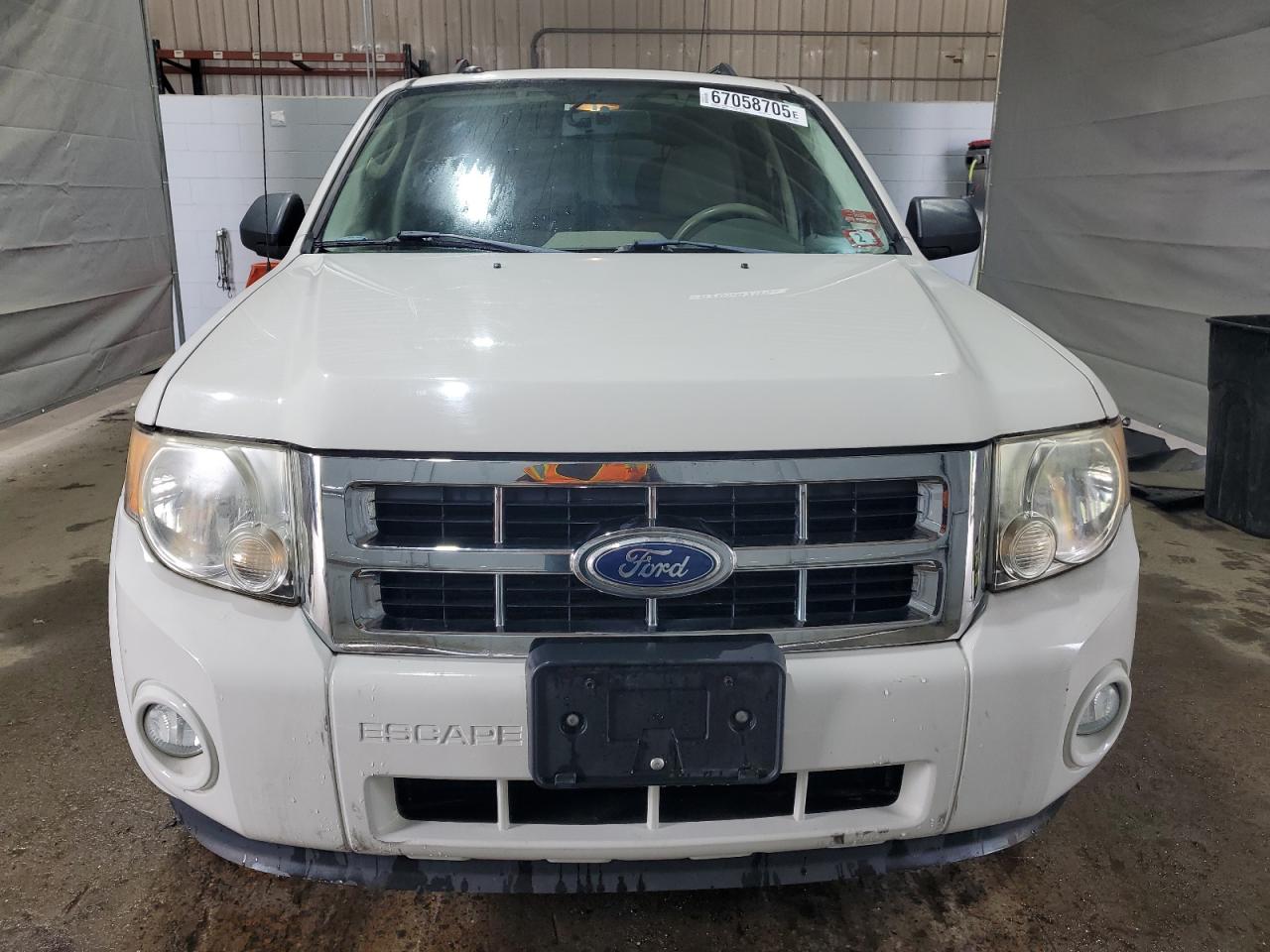 Ford Escape Xlt Image 3