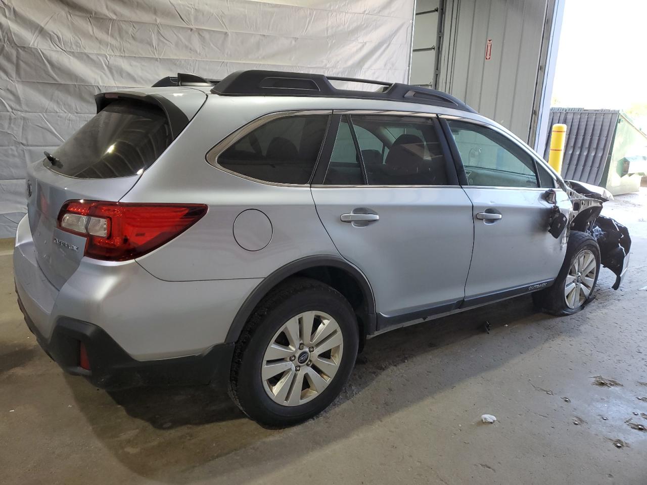 Subaru Outback 2.5i Premium Image 5
